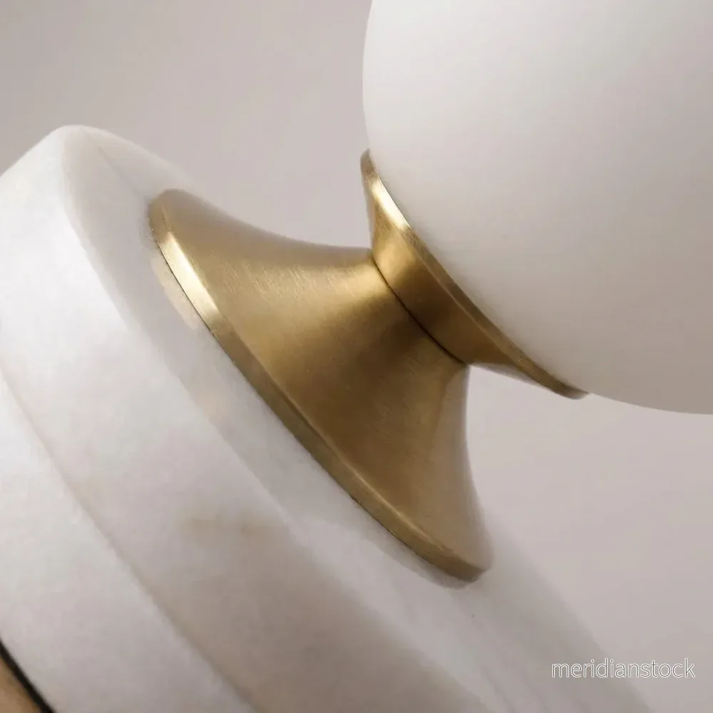 Modern, rund bordslampa - Melluma - Bild 3