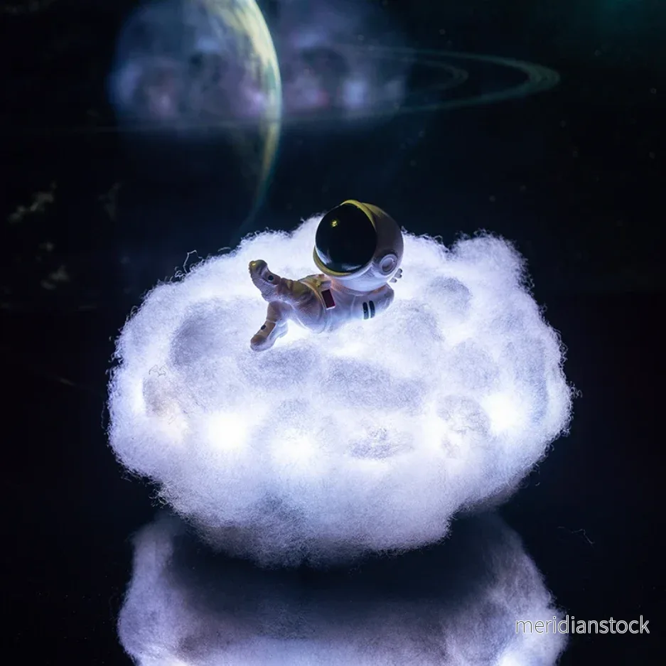 Astronautmolnslampa – AstroCloud Astronautmolnslampa – AstroCloud