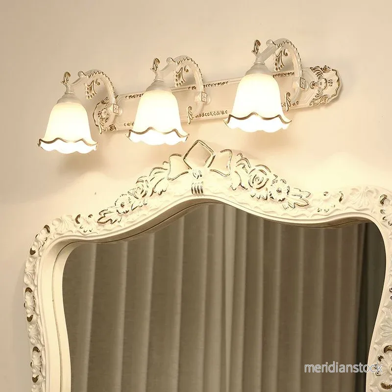 Klassisk vägglampa med vintage-design – Aurora