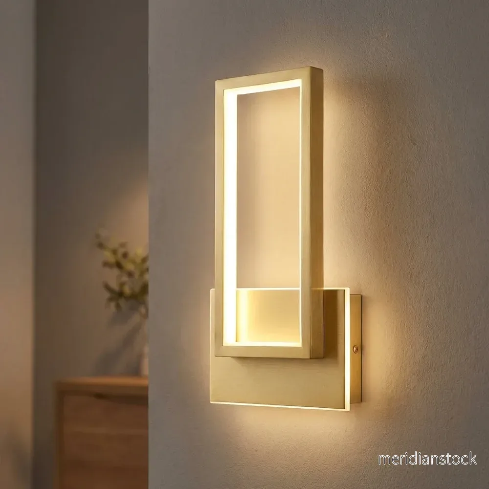 Modern rektangulär vägglampa - Brillane