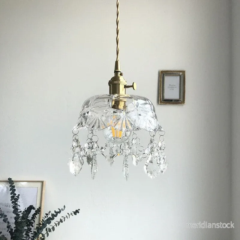 Stilren kristallhängande lampa – Elara