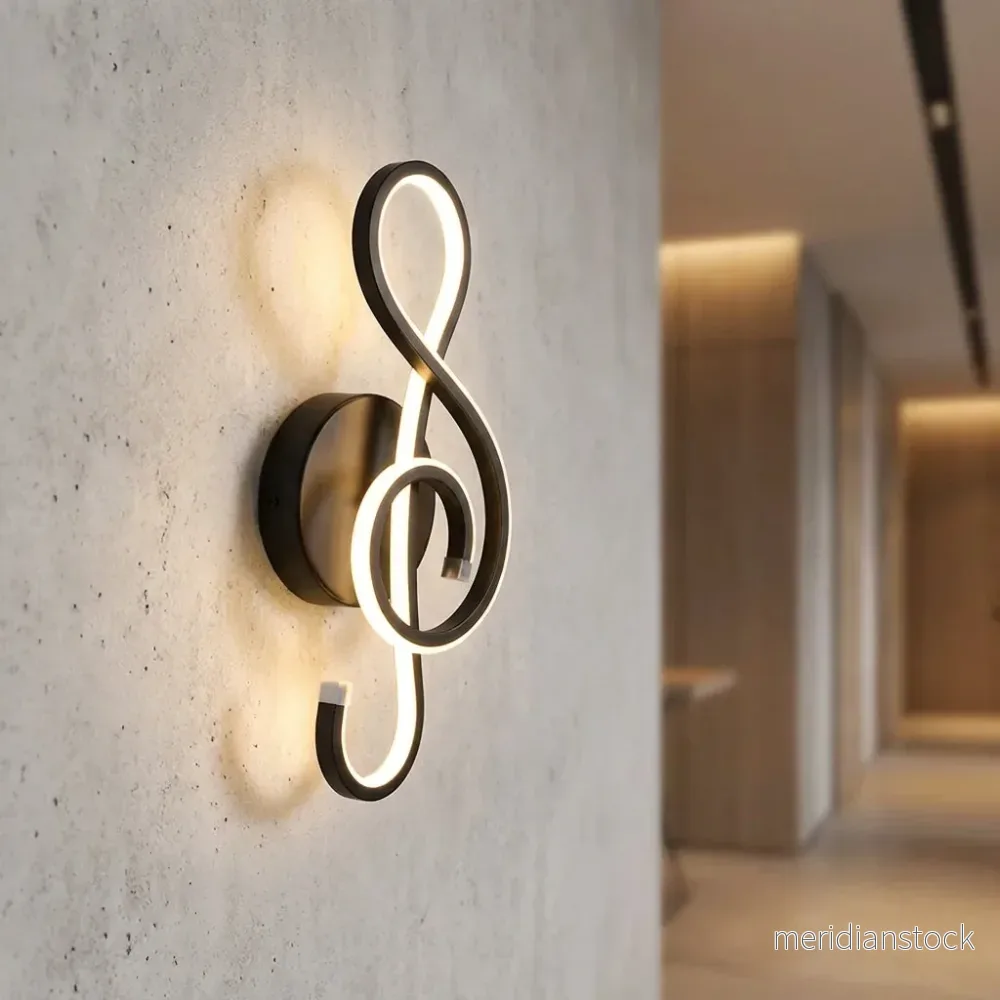 Modern skulptural vägglampa – Serenova Modern skulptural vägglampa – Serenova