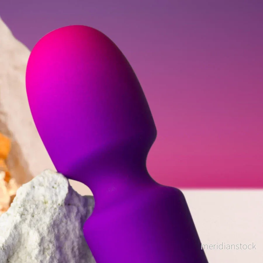 ROCKS- OFF - GLO- GIRL VIBRATOR WAND MINI PURPLE - Bild 2
