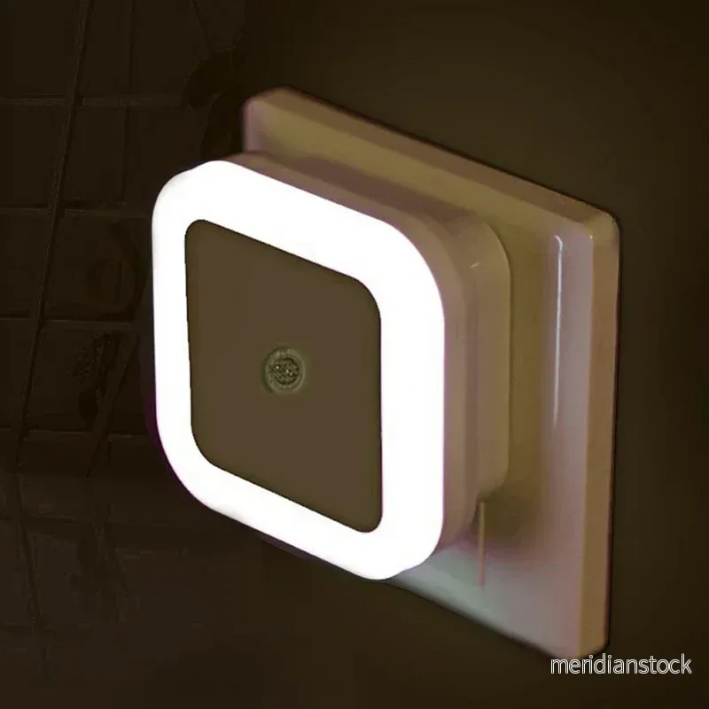 Set med 2 barnnattlampor med rörelsesensor - GlowGuard
