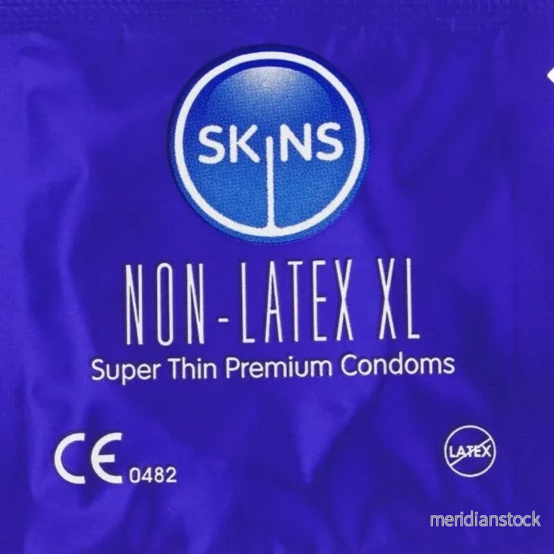 SKINS - LATEX-FREE CONDOMS XL PACK OF 4 - Bild 3