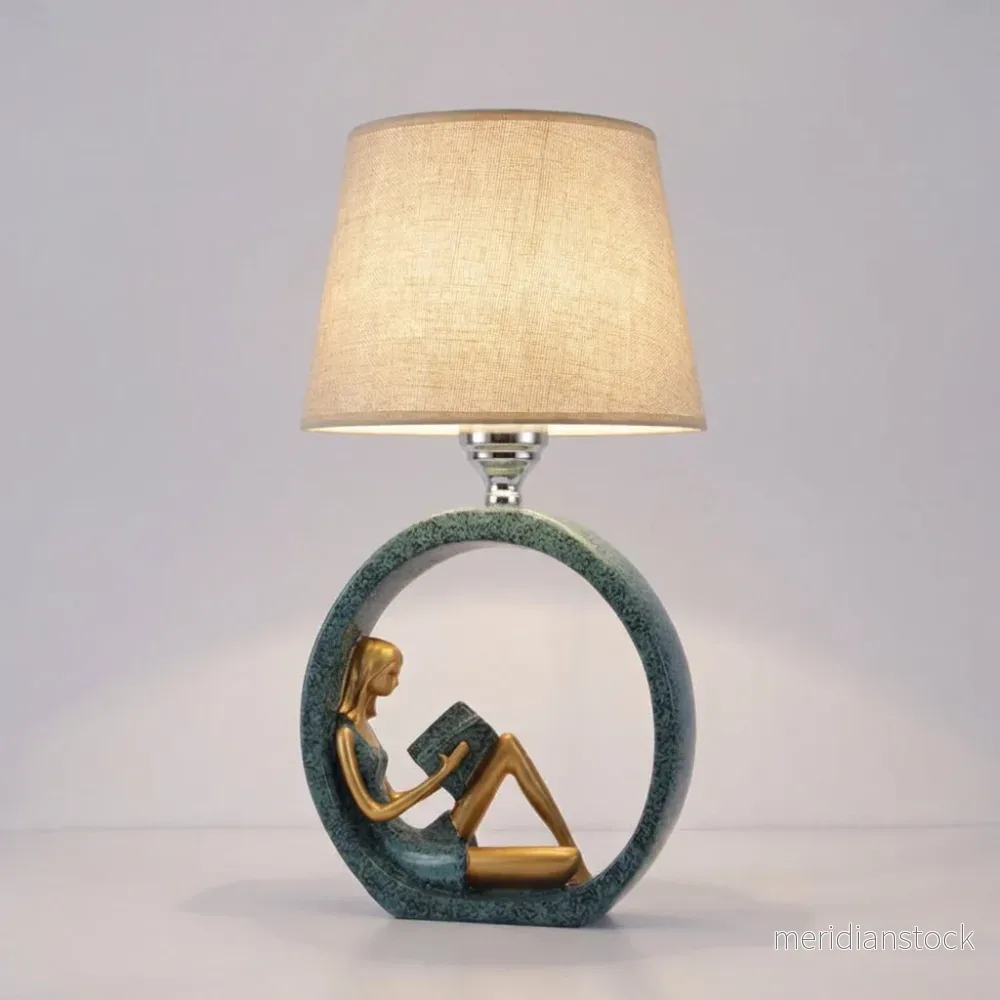 Bordslampa med skulptural fot - Readelle - Bild 3