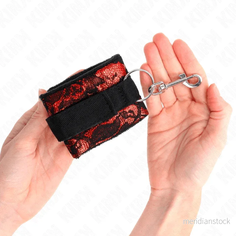 KINK - SCANDAL WRIST RESTRAINTS RED-BLACK - Bild 3