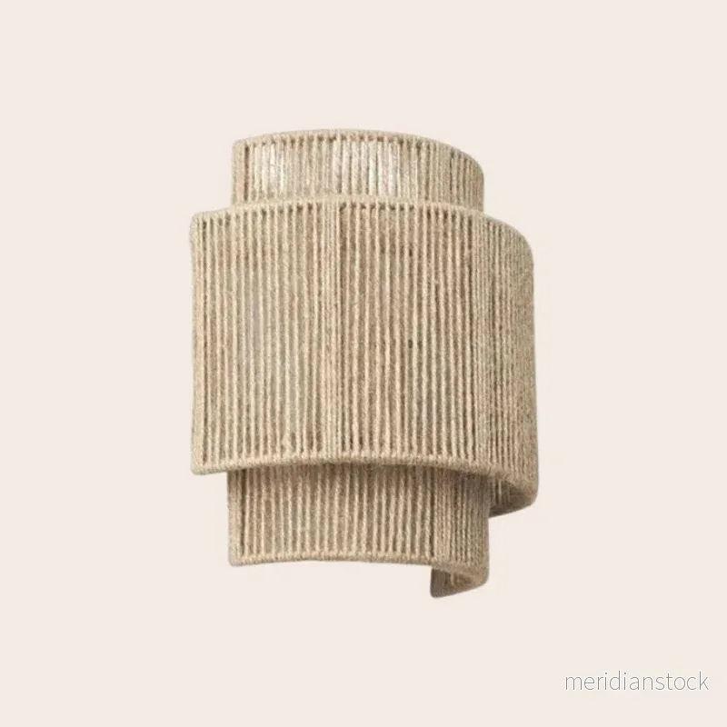 Nutida Flätad Rattan Vägglampa – WeaveGlow