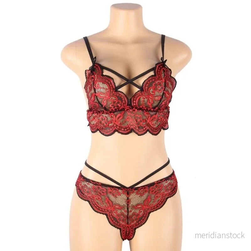 SUBBLIME - SET TWO PIECES SET LACE TOP AND PANTIES S/M