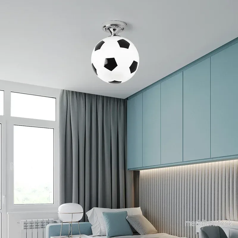 Lekfull fotbollstaklampa – GoalBright Lekfull fotbollstaklampa – GoalBright