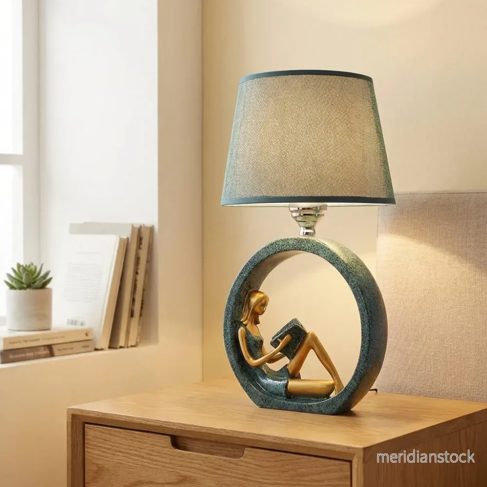 Bordslampa med skulptural fot - Readelle - Bild 2