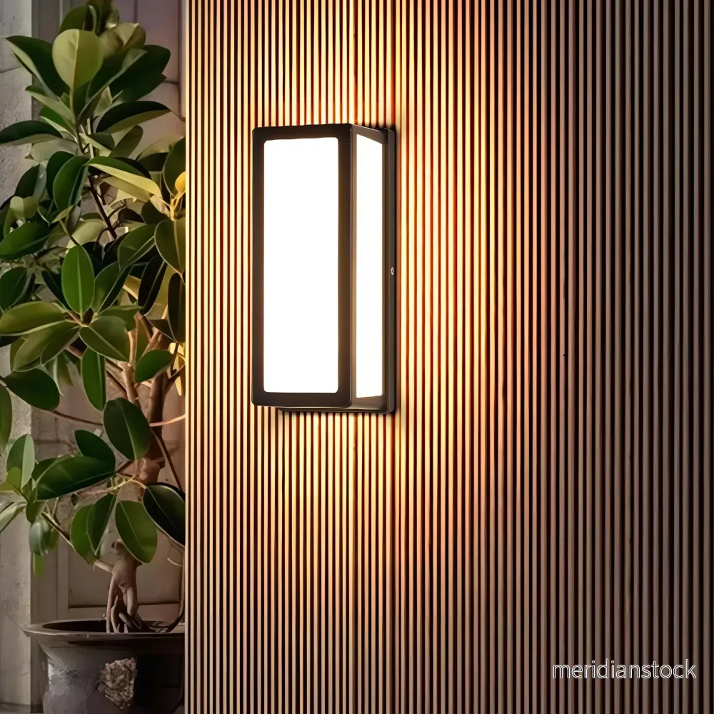 Utomhusvägglampa Amabelle – rektangulär vattentät LED med rörelsesensor Utomhusvägglampa Amabelle – rektangulär vattentät LED med rörelsesensor