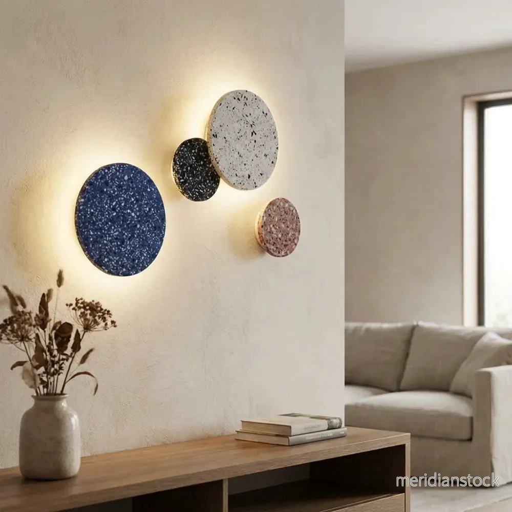 Rund vägglampa i terrazzo-stil – Orbique Rund vägglampa i terrazzo-stil – Orbique