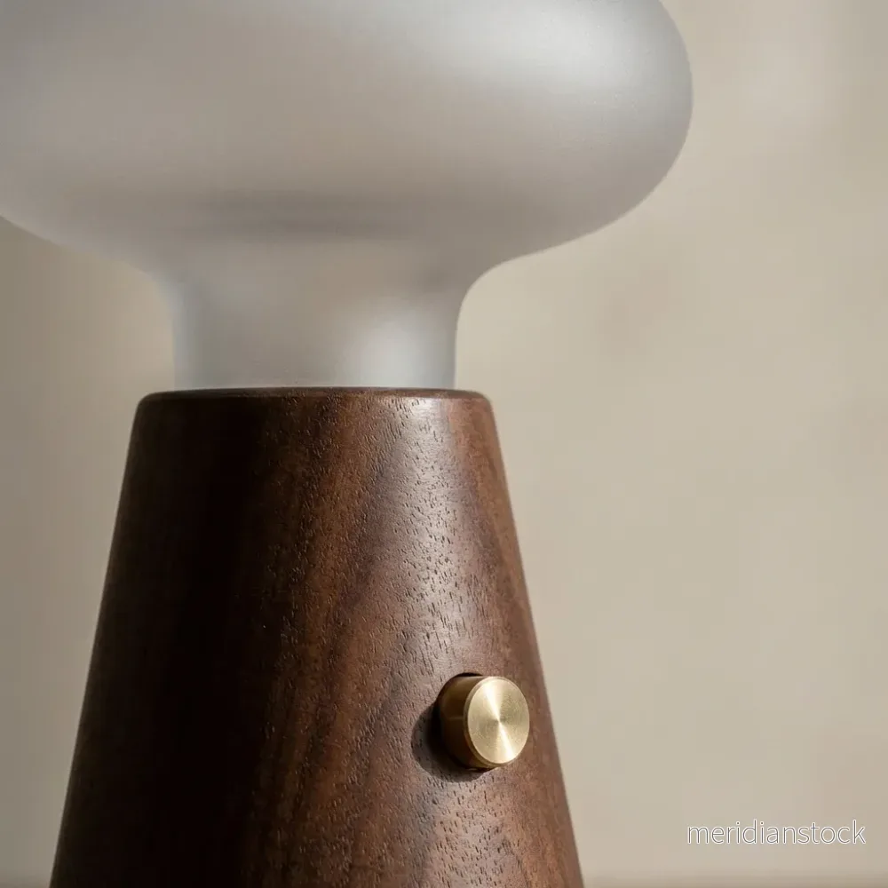 Molninspirerad bordslampa - Nebulite - Bild 3
