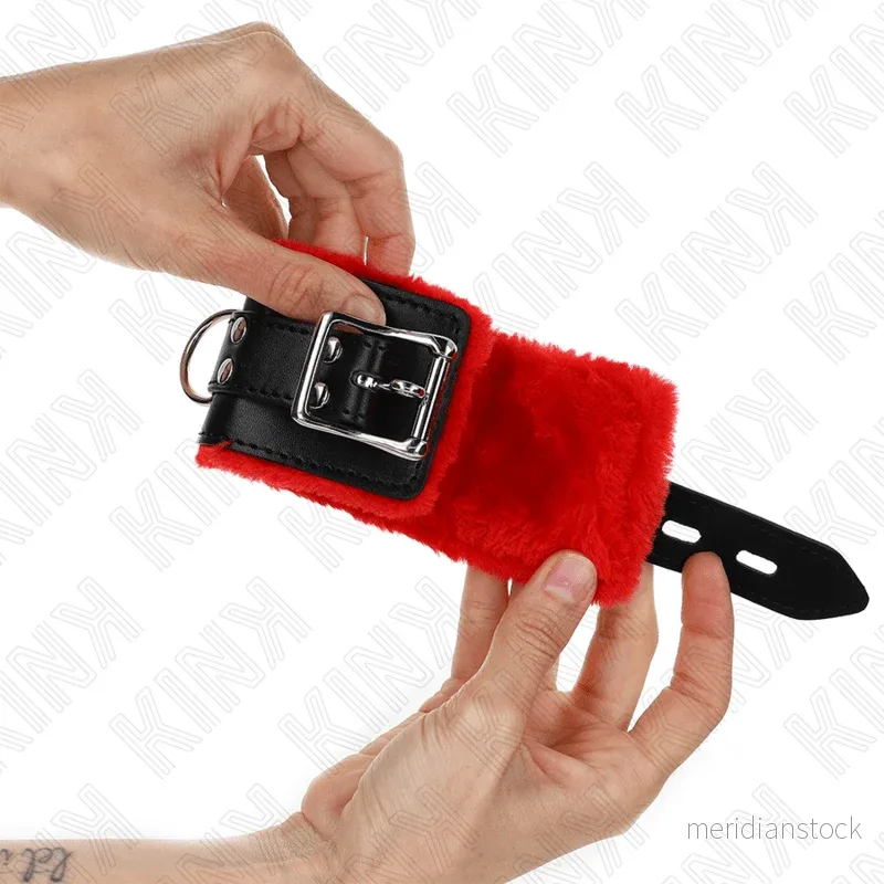 KINK - FUR LINED WRIST RESTRAINTS WITH SQUARE HOLES RED AND BLACK BELT ADJUSTABLE 17-29 CM X 6 CM - Bild 2