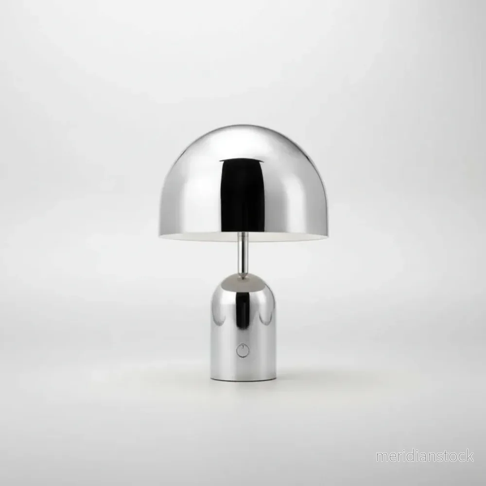 Bordslampa i polerat krom - ChromeGleam - Bild 2