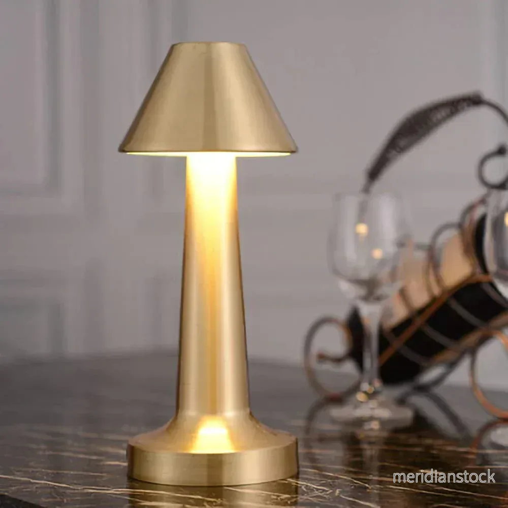 Modern bordslampa – SleekGlow Modern bordslampa – SleekGlow