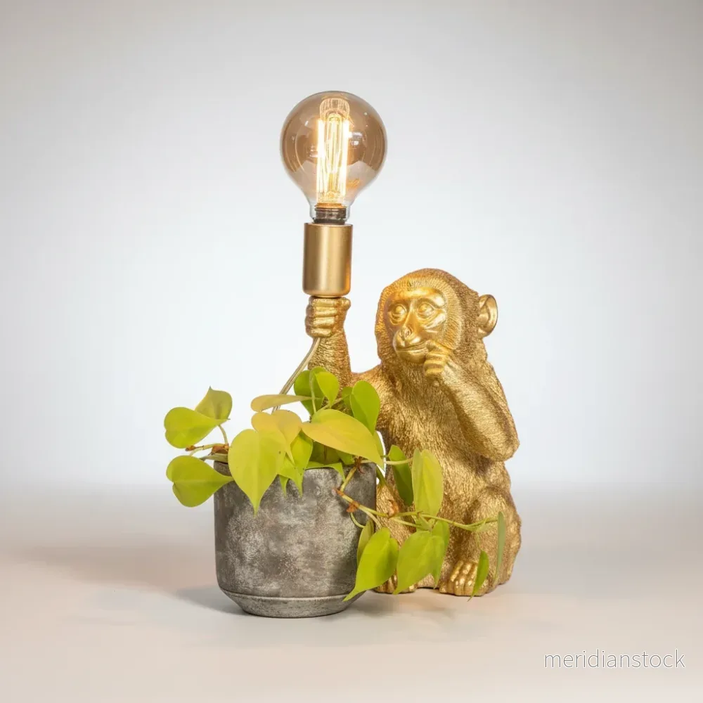 Guldpläterad dekorativ bordslampa - Luximonk - Bild 2