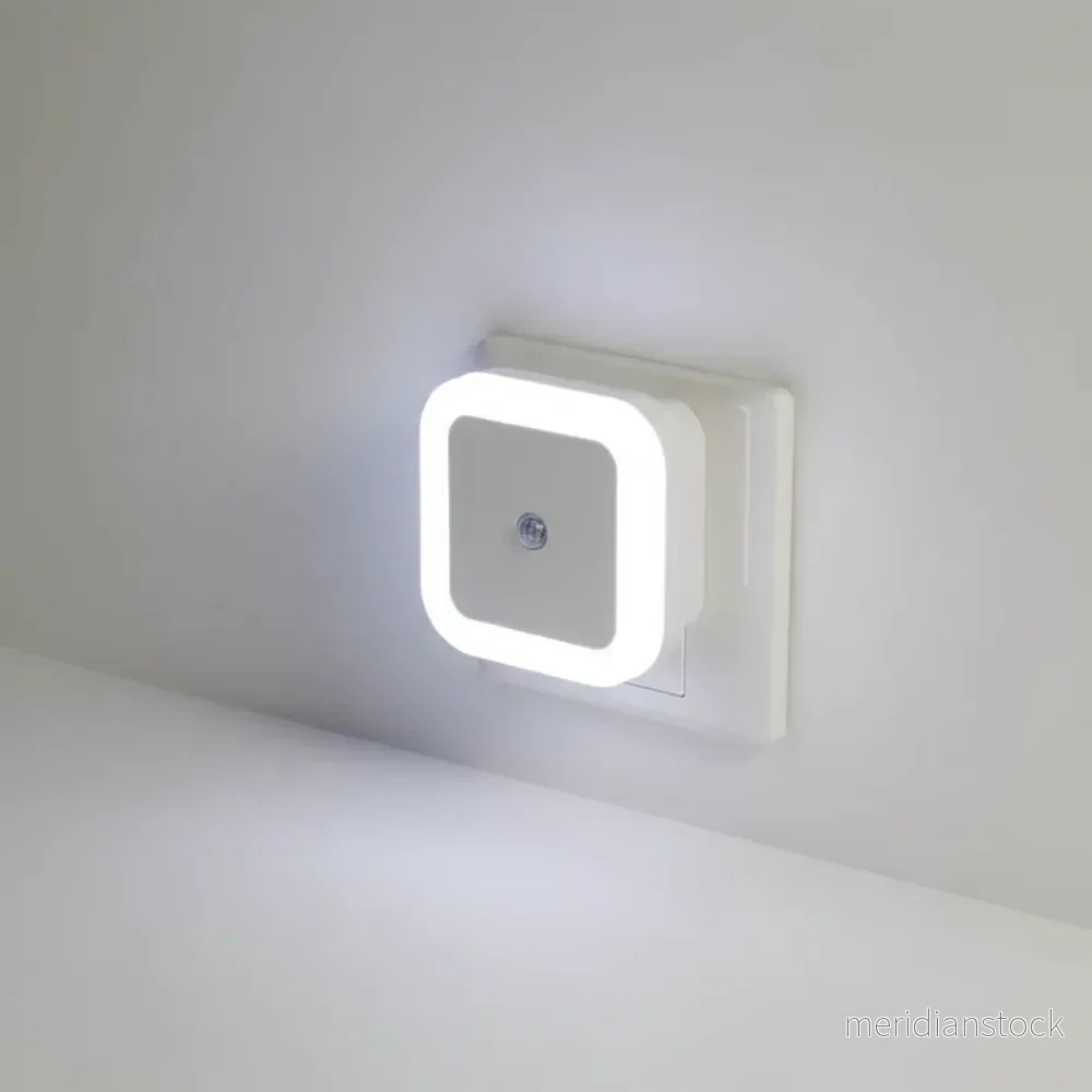 Pluggbar LED-nattlampa - NightSure - Bild 2