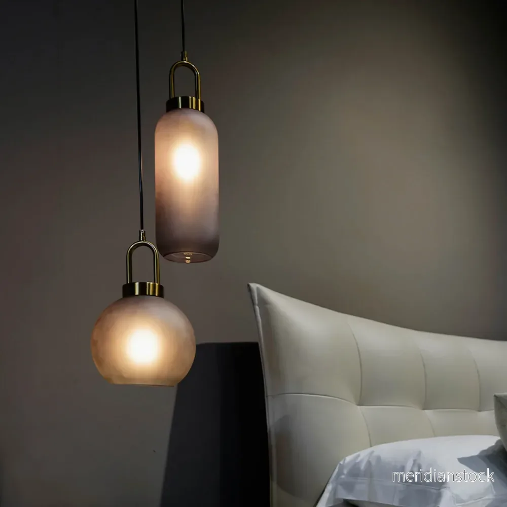 Pendellampa i rökfärgat glas – industriell taklampa för kök och matsal - Bild 3