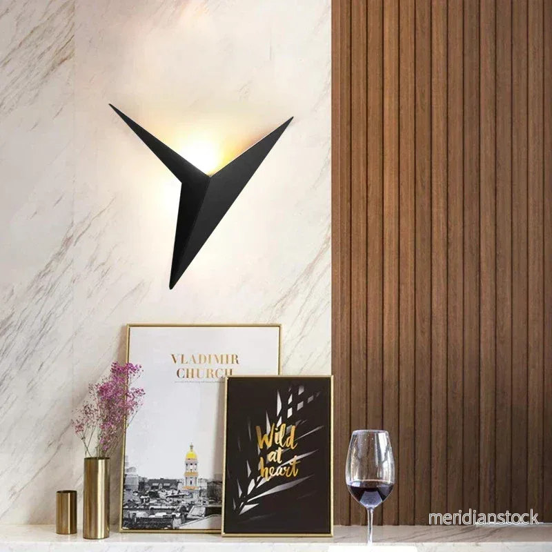Modern triangulär vägglampa - TrigoLux - Bild 3
