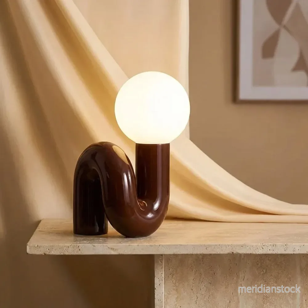 Modern skulptural bordslampa – Arcavita Modern skulptural bordslampa – Arcavita