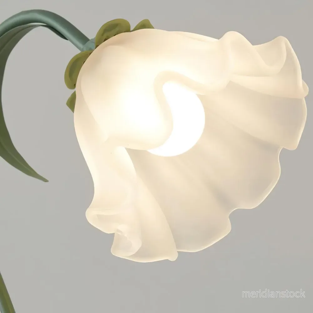 Sänglampa i fransk vintagestil – bordslampa med blomdesign - Bild 2