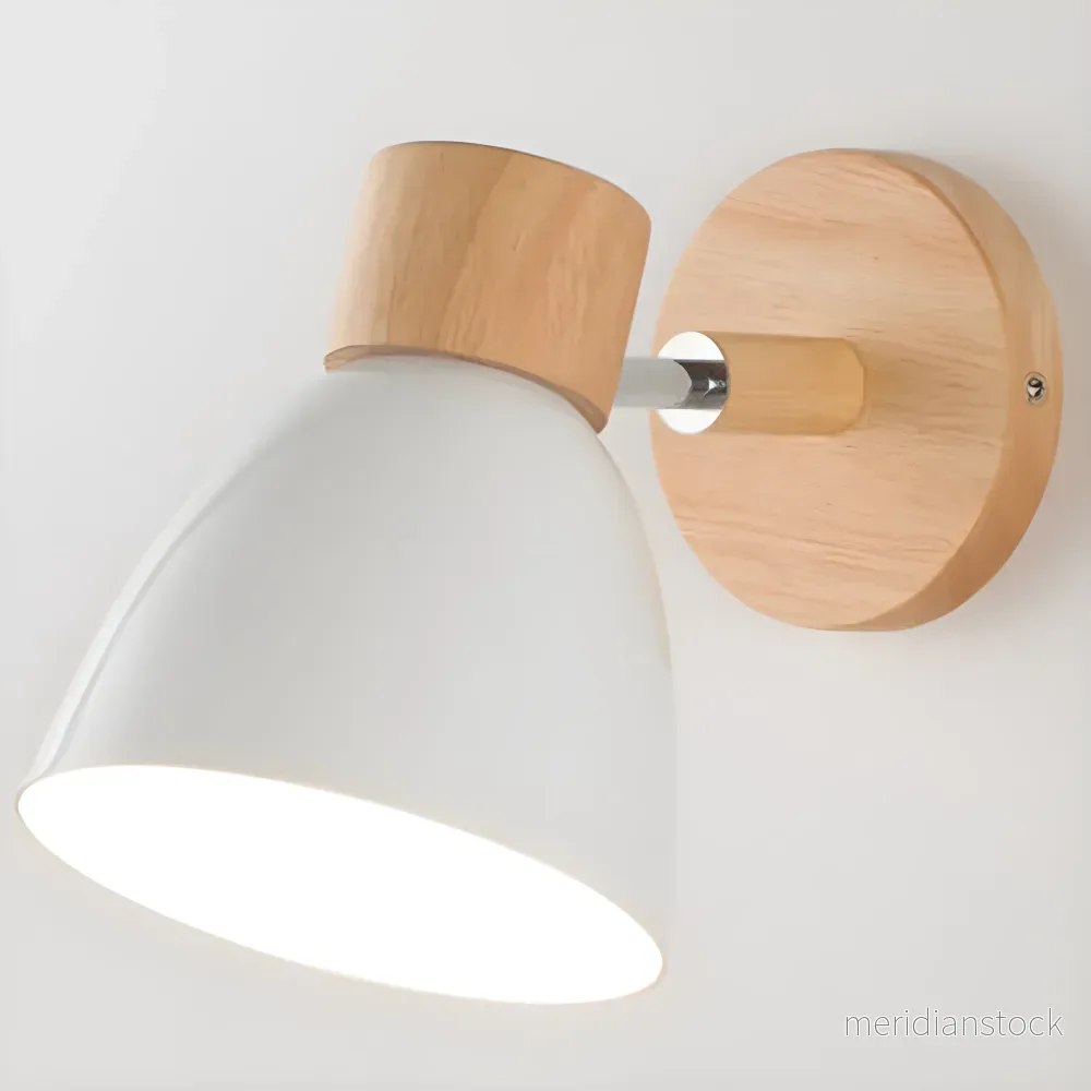 Vägglampa i trä – justerbar läslampa för sovrum i nordisk stil Vägglampa i trä – justerbar läslampa för sovrum i nordisk stil