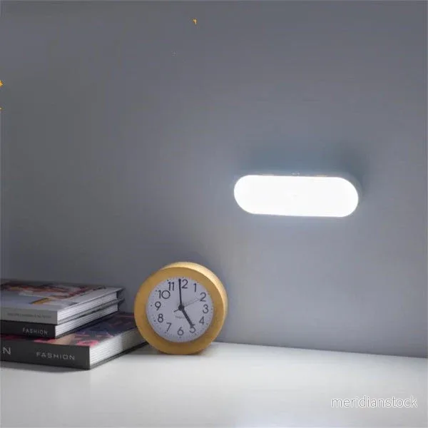 USB-laddad vägglampa med rörelsesensor – BrightSense - Bild 2