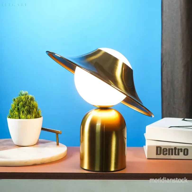 Lyxig metallbordslampa – GoldAura - Bild 3