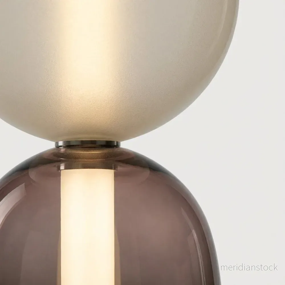 Minimalistisk designbordslampa – Glowvian - Bild 3