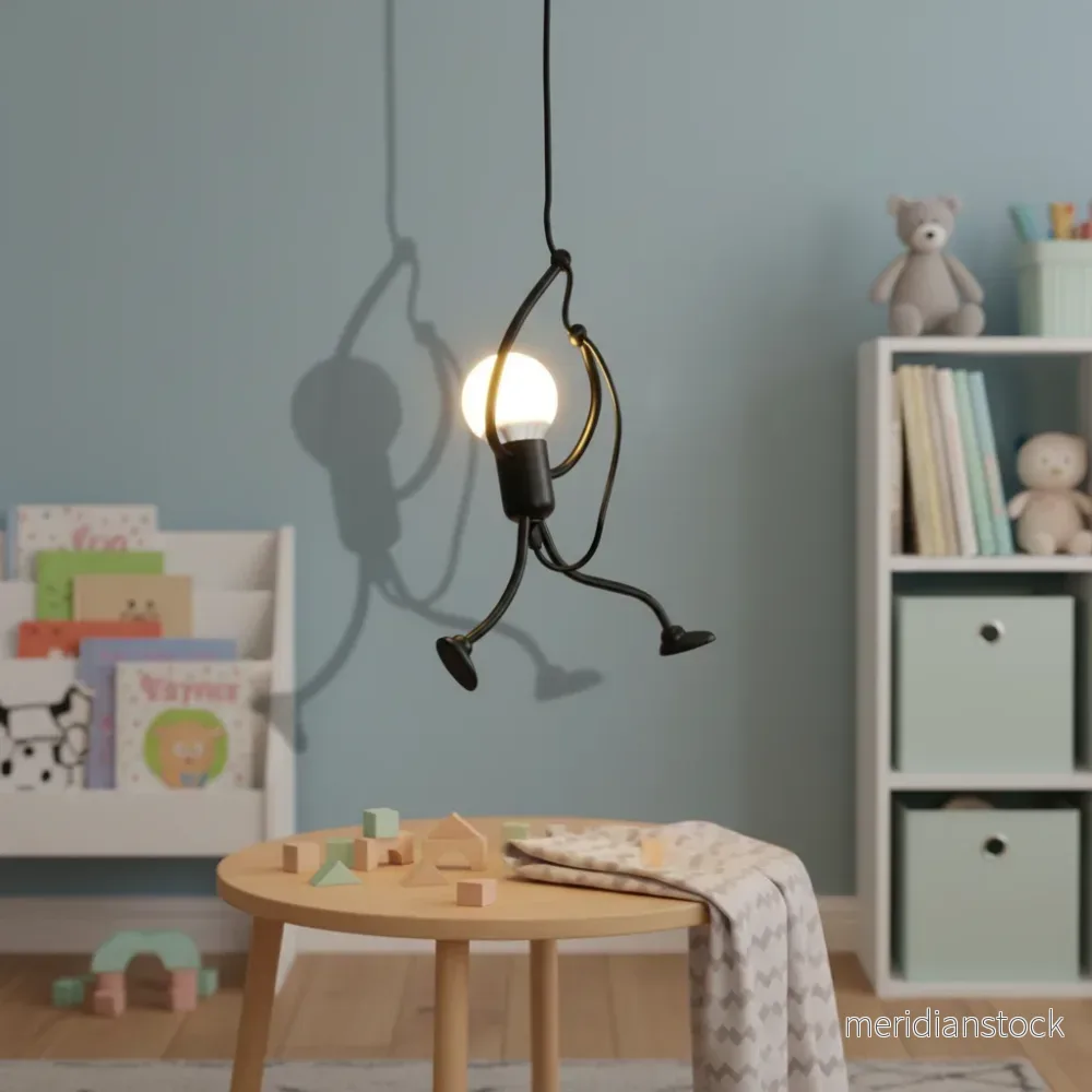 Lekfull dekorativ taklampa – HappyHanger Lekfull dekorativ taklampa – HappyHanger
