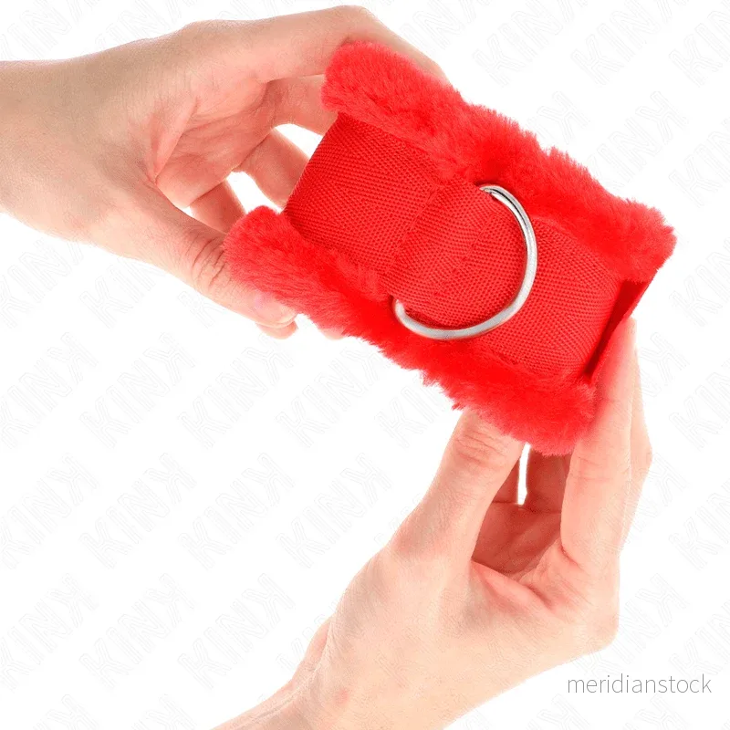 KINK - FURRY LINED WRIST RESTRAINTS RED ADJUSTABLE 17-31 CM X 7 CM - Bild 3