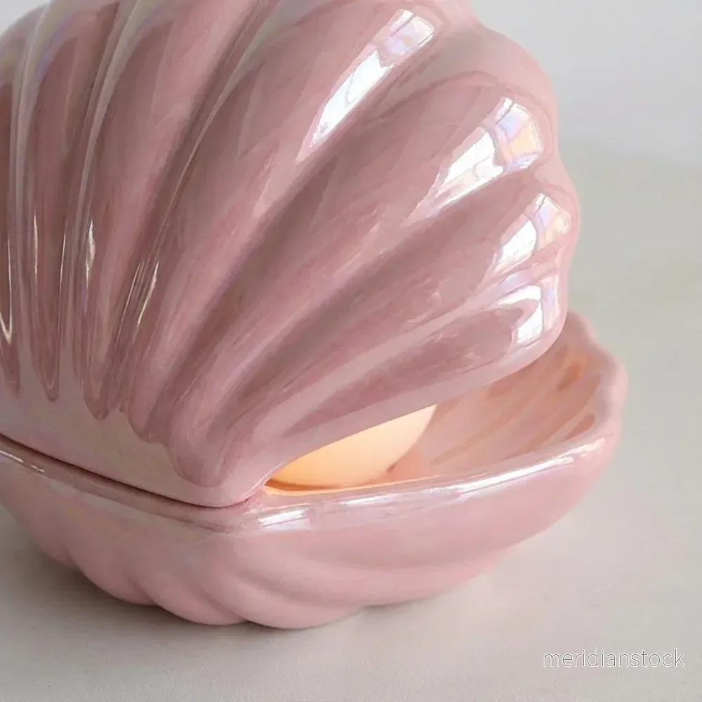 Dekorativ bordslampa i snäckform – Shellune - Bild 3