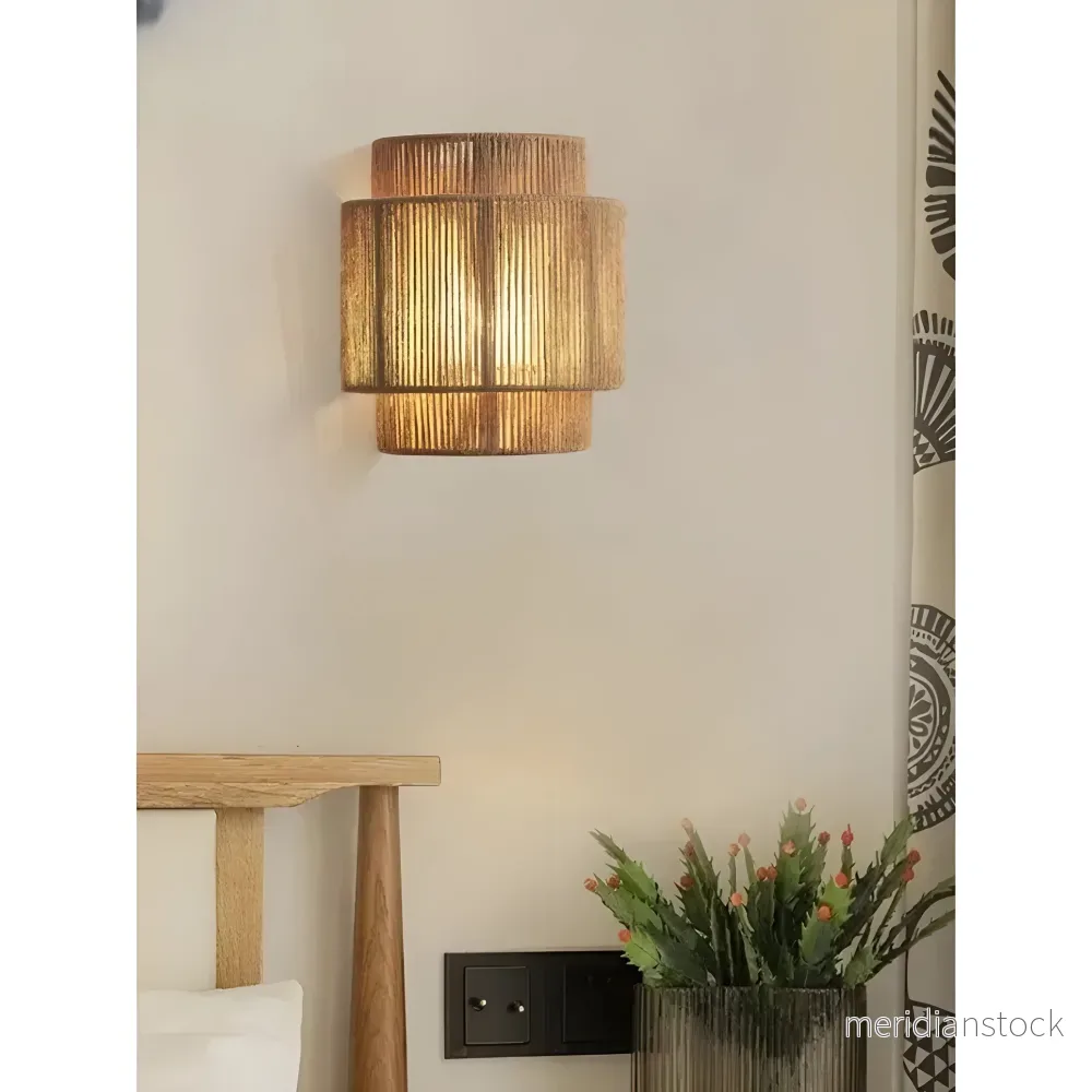Nutida Flätad Rattan Vägglampa – WeaveGlow - Bild 3