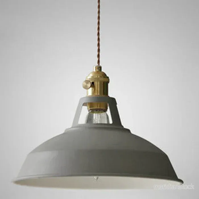 Industriell retro hänglampa – IronGlow Industriell retro hänglampa – IronGlow