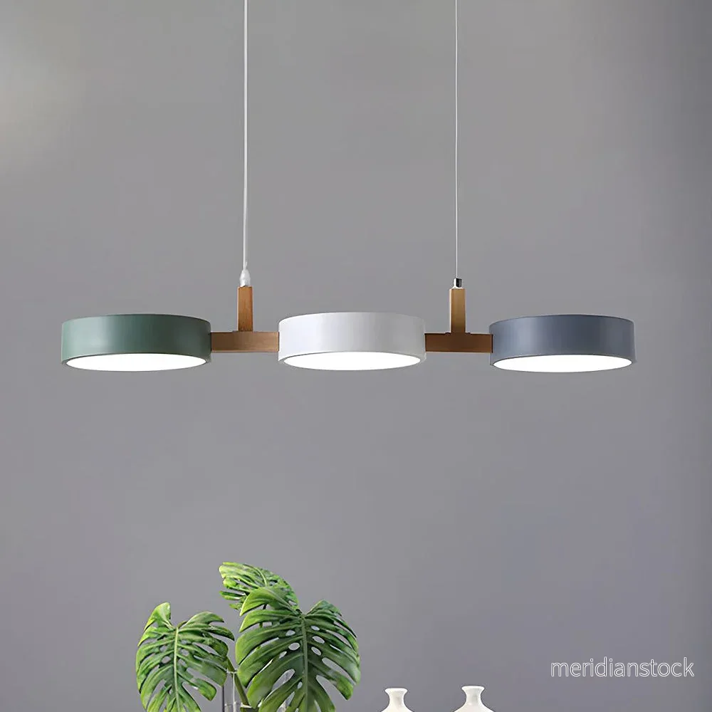 Pendellampa linjär – nordisk taklampa för matsal och köksö Pendellampa linjär – nordisk taklampa för matsal och köksö