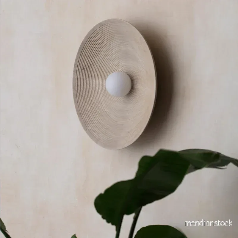 Subtil japansk vägglampa - ZenLight