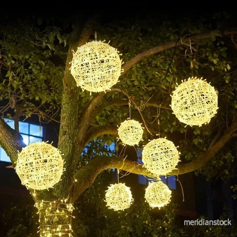 Stämningsfull LED-ljusboll för inomhus och utomhus – Orbola - Bild 3