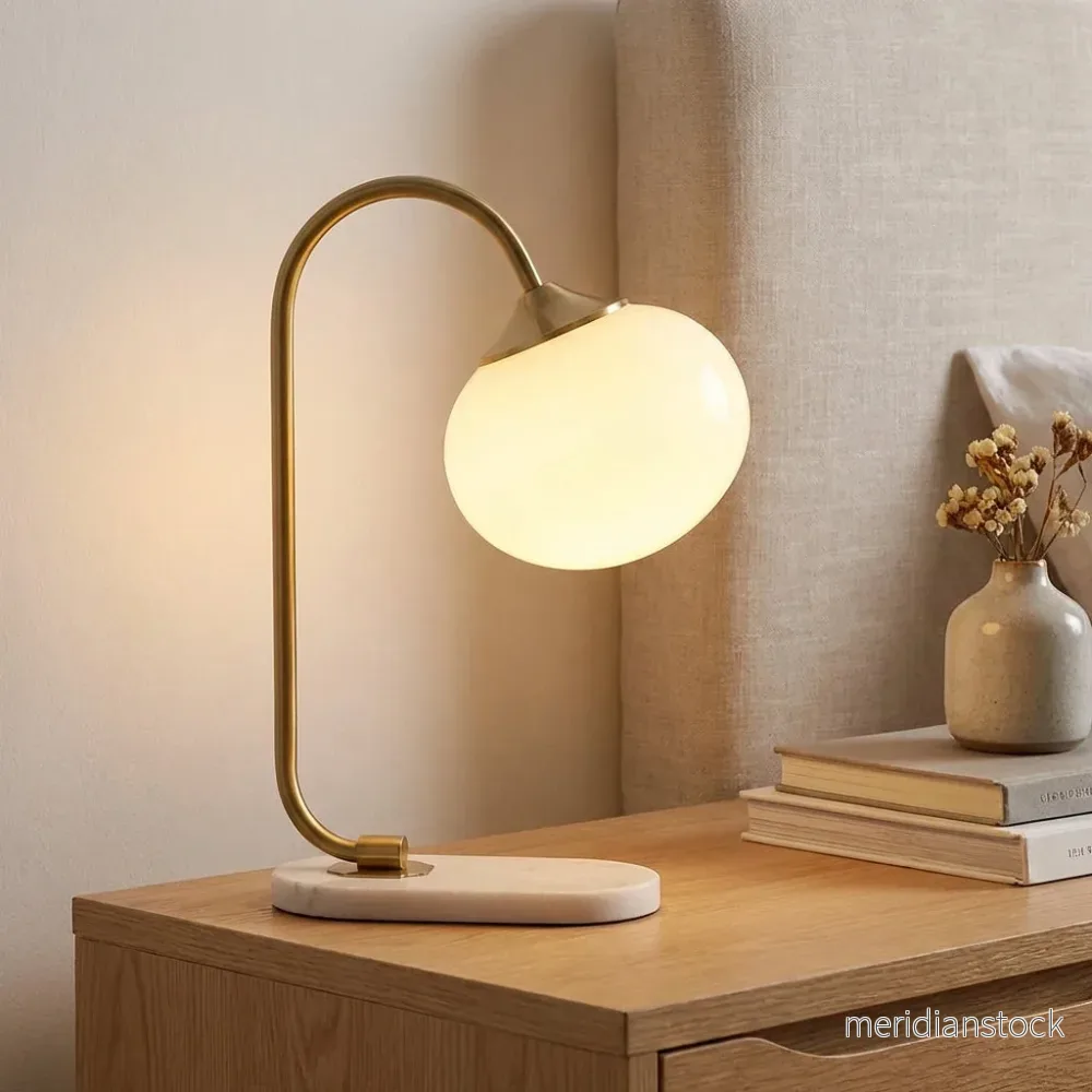 Modern, rund bordslampa - Melluma