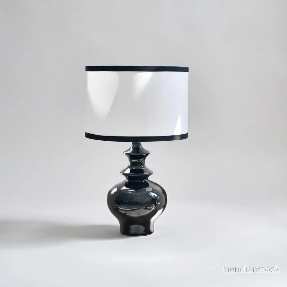 Vintageinspirerad bordslampa – Glarion - Bild 2